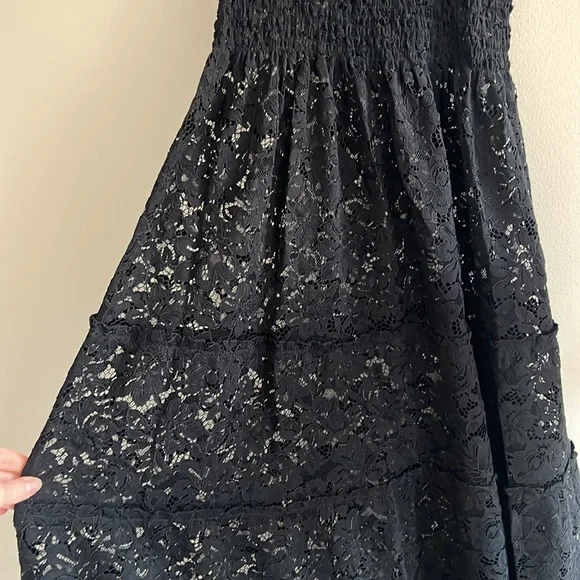 Hill House | The Lace Ellie Nap Dress | Collector’s Edition | Black Lace - Picture 7 of 9